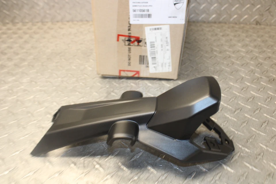 Soporte de matrícula para guardabarros Ducati Hypermotard Hyperstrada 821 939 SP 56110561B Foto 2 de 4