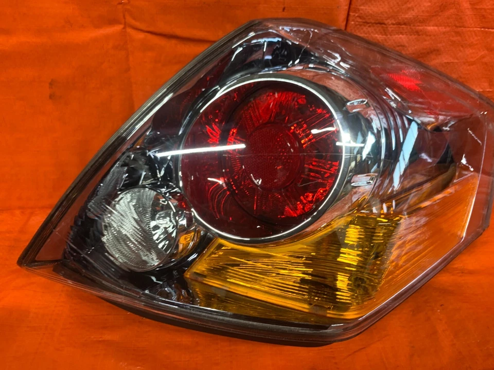 10-12 NISSAN ALTIMA - SOLO MODELO SEDÁN - LUZ TRASERA DERECHA PASAJERO LÁMPARA DERECHA DERECHA RH Foto 3 de 4