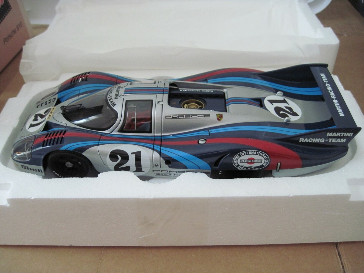 AUTOart Millenium Porsche 917 Long Tail Martini Racing #21 1 AUTOart Millenium Porsche 917 Long Tail Martini Racing #21 1