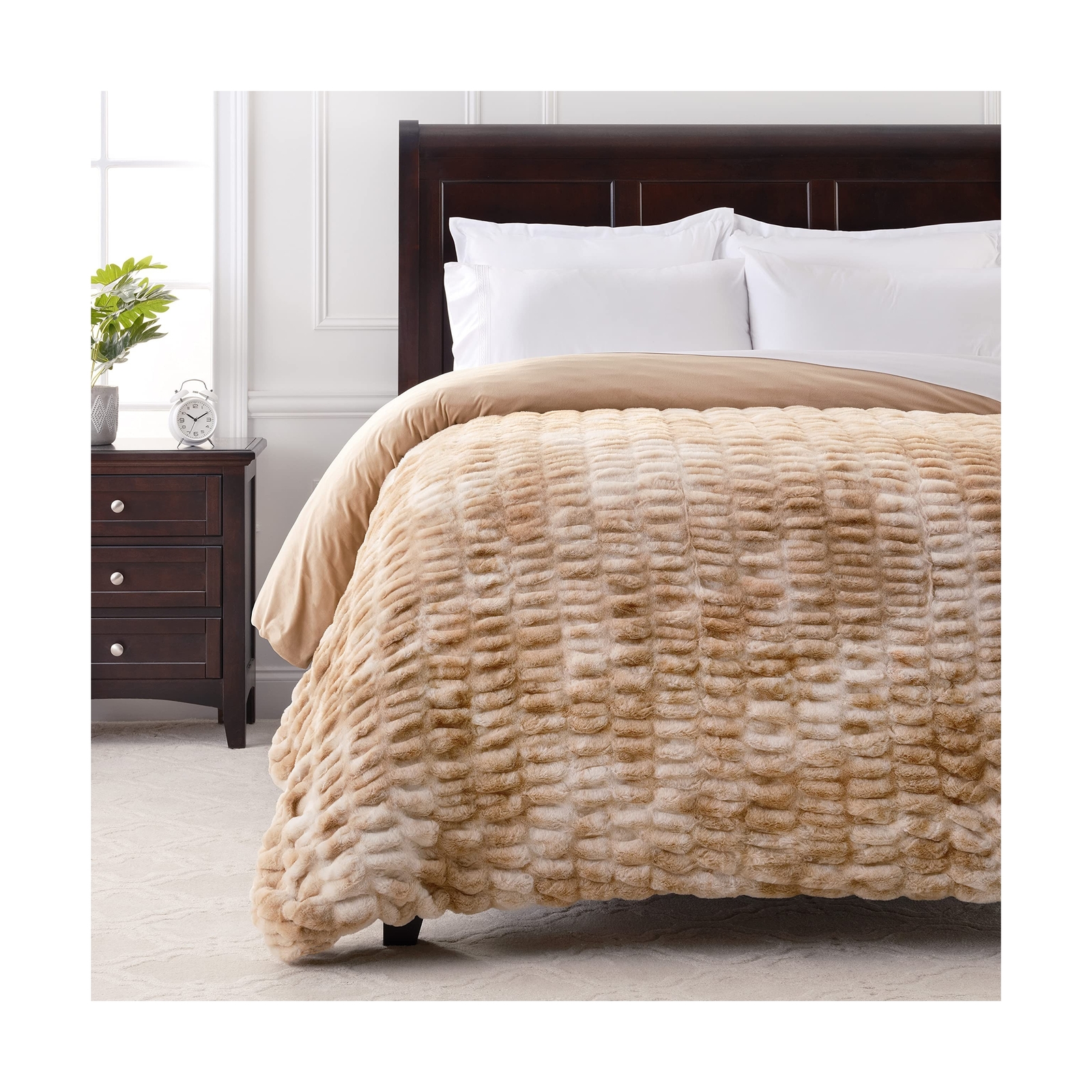 - Luxurious, Soft Reversible M...