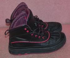 Nike Woodside II 524876-001 Girl's Boots Size 6Y.