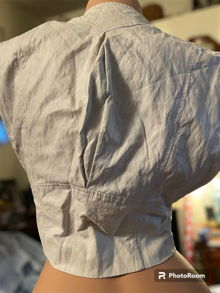 Bebe Chaleco Moto Cuero Sintético Blanco Nuevo Sin Etiquetas Cremalleras Mujer’s Talla Sp Foto 2 de 4