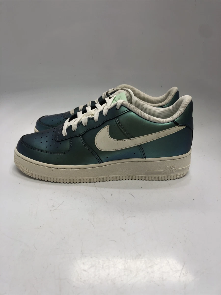 NIKE AIR FORCE 1 LV8 (GS) BOYS GRADE SCHOOL SNEAKERS 820438 