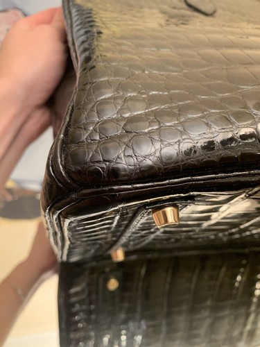 Hermes Birkin 35 Black Crocodile Shiny Porosus With GOLD Hardware - Picture 21 of 23