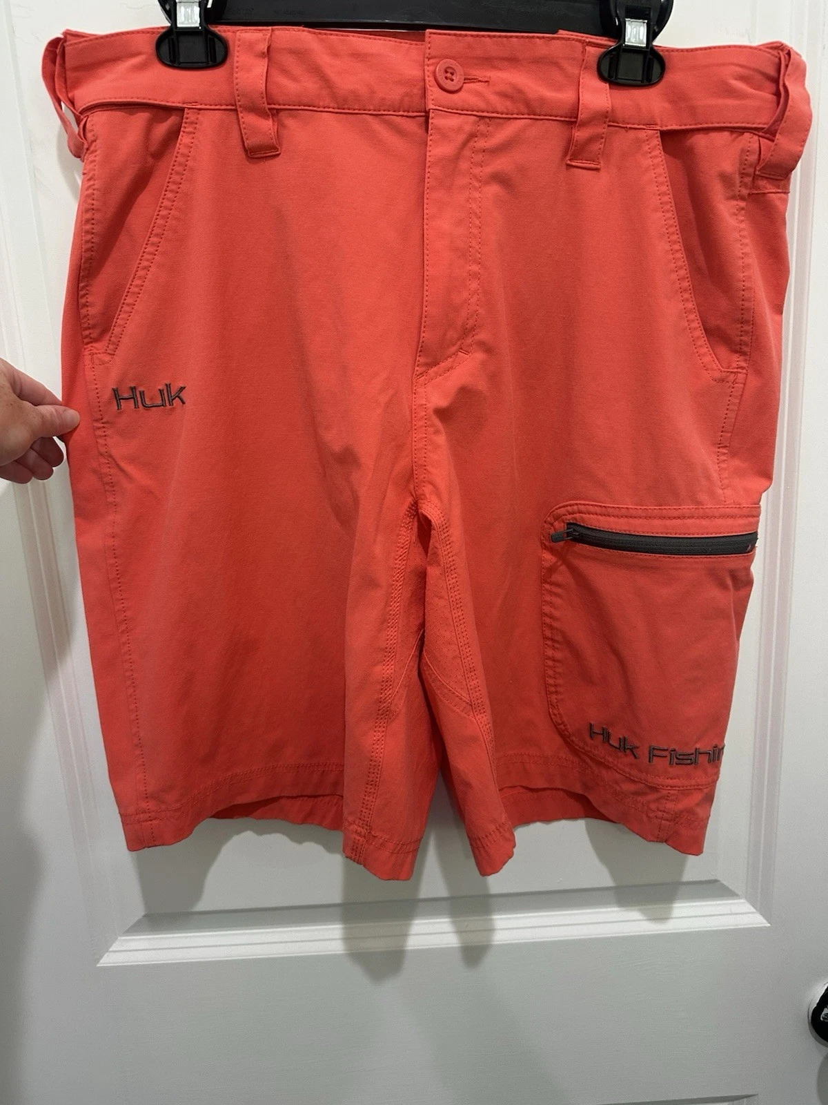 Huk Performance Men's Coral/Orange Fishing Shorts SZ L