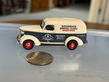 Greenlight 1939 Chevrolet Panel Truck - Ridgewood Dental Clinic