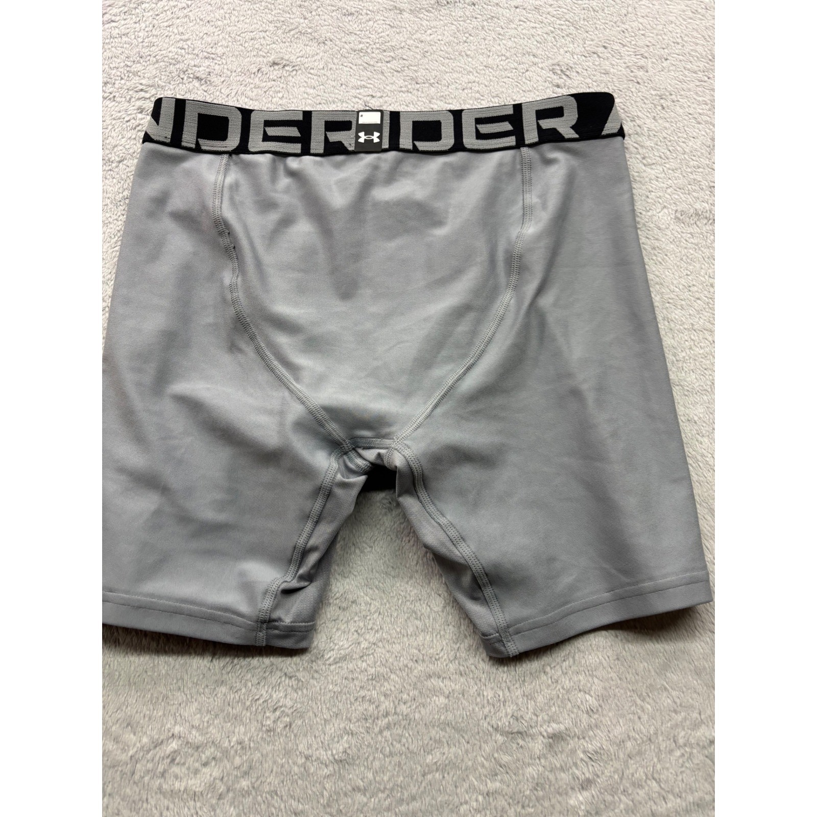 Boys Under Armour Heatgear Compression Shorts Youth YXL TG EG Gray thumbnail 2