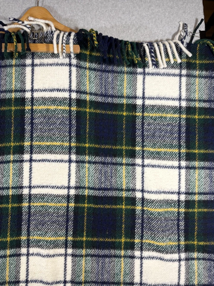 Manta bebé vintage pequeña creaciones mezcla de lana a cuadros hecha en Italia flecos Foto 4 de 4