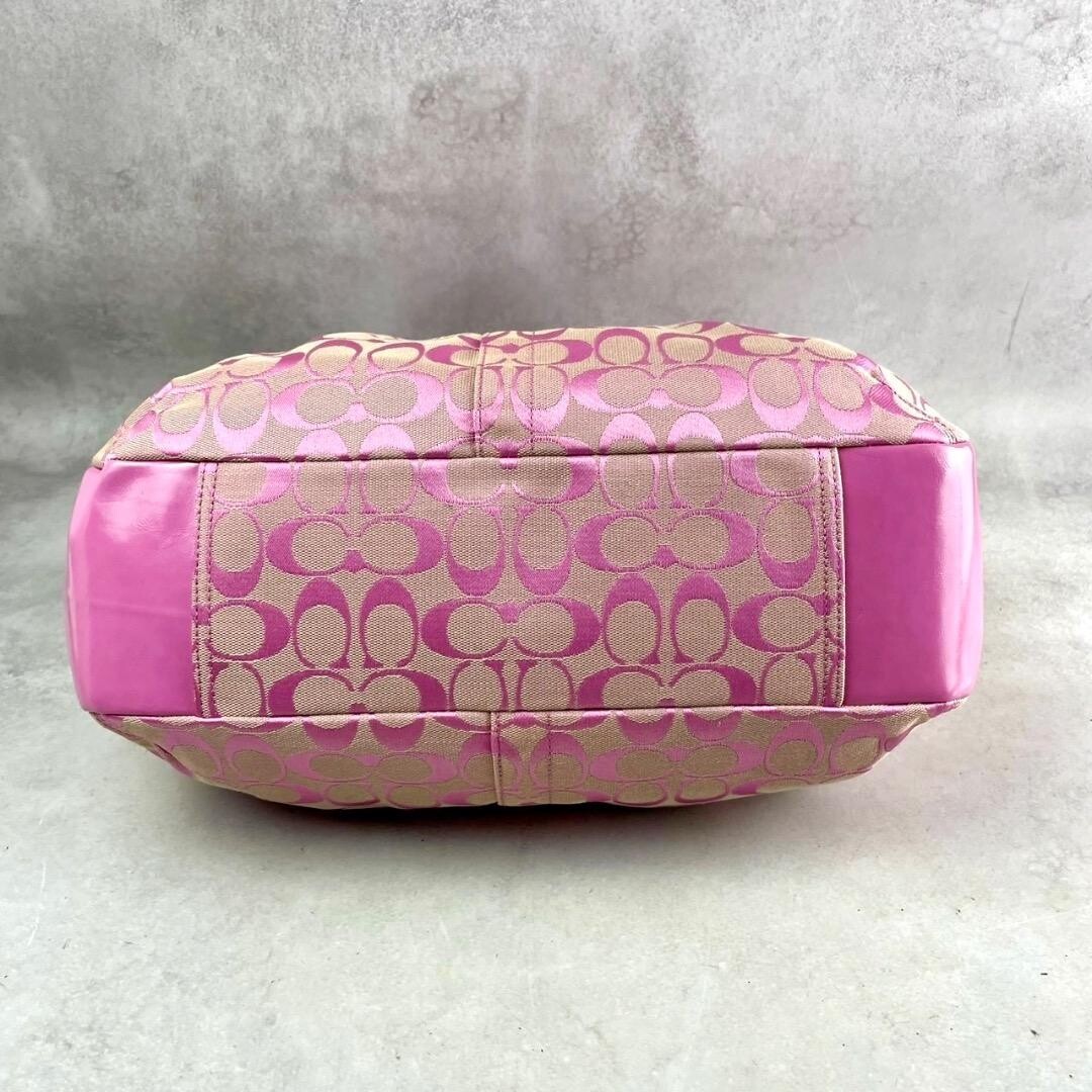 Coach Ergo Pink Signature Pleated Frame Kiss Lock Sho… - Gem