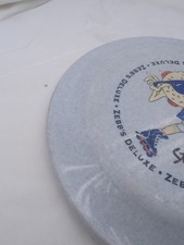 Zebbs Deluxe Vintage Frisbee Stylin