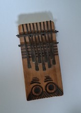 Hand‑Carved Wooden Kalimba Thumb Harp – African  – 15cm – Decorative Instrument