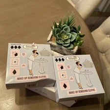 2 The Vintage Cosmetic Company Reusable Make-Up Removing Cloths - 3 cloths box