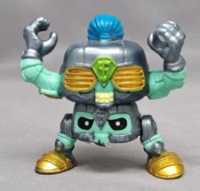 TREASURE X ALIENS 2” ACTION FIGURE TOY MOOSE ENTERPRISE