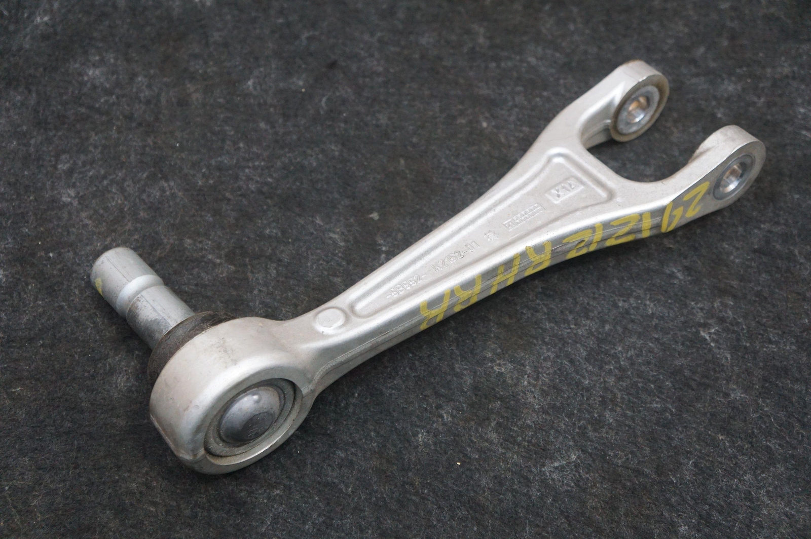 Set 4 Rear Right Lower Arm OEM MY83-5B550-AA Aston Martin Dbx 707 2020-24 *Note*