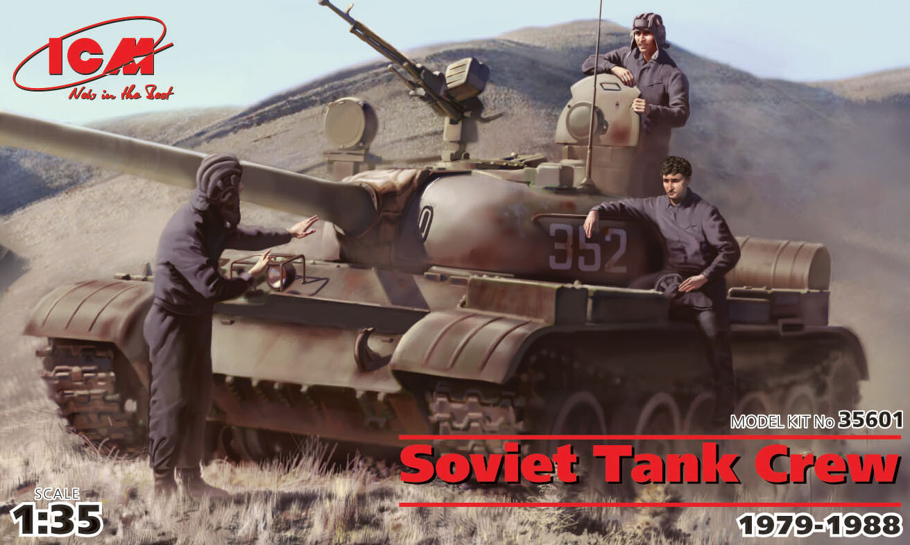 Scale Plastic Model Kit 1/35 Figure ICM 35601 Soviet Tank Crew (1979-1988)
