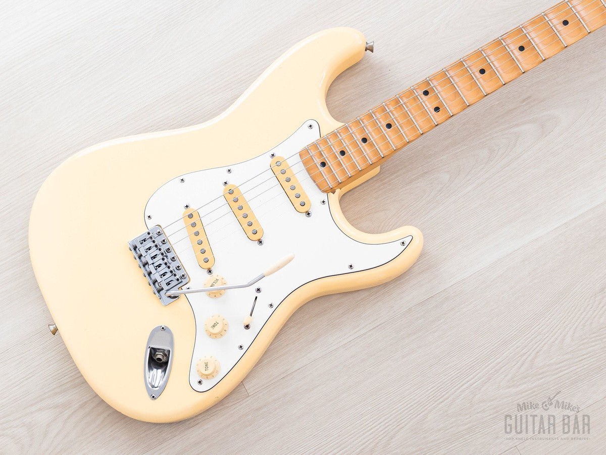 1990 Fender '72 Stratocaster ST72-75SC Yngwie-Spec w/ Scalloped