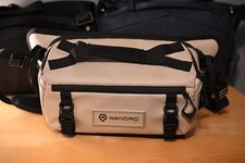 WANDRD Rogue Sling 6L V1 Yuma Tan