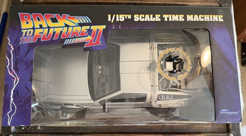 Back To The Future II DeLorean 1/15 Time Machine Movie Car Diamond Select Sealed - Picture 3 of 9