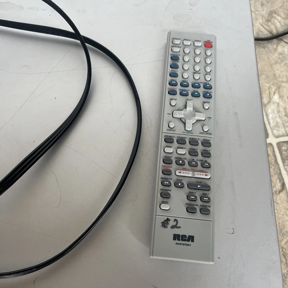 Gravador combo RCA DVD VCR e 6 cabeças DRC8320N LEITURA APENAS PARA PEÇAS - Imagem 4 de 4