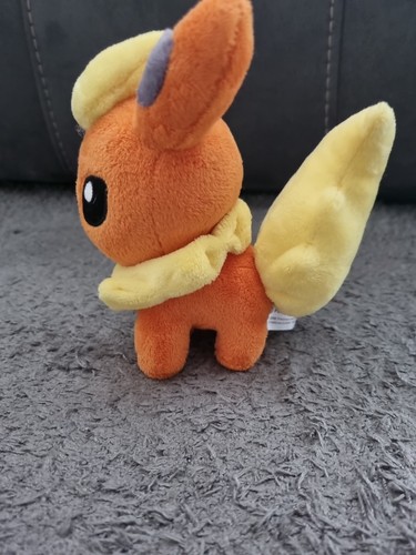 Flareon Pokemon Doll Plush Pokemon Centre - Picture 4 of 6