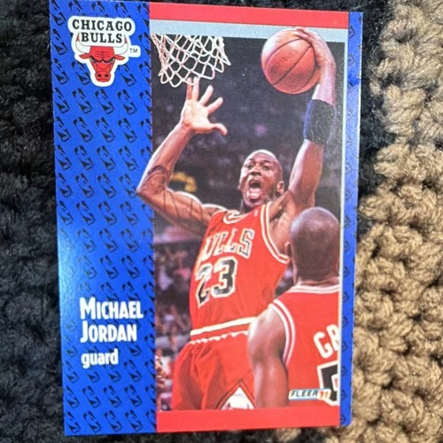 Fleer 1991-92 NBA Hoops Michael Jordan #29 Chicago Bulls Basketball Card