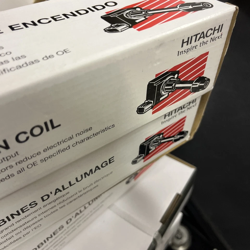 Ignition Coil fits 2007-2010 Saturn Aura Vue Outlook HITACHI Foto 3 de 4