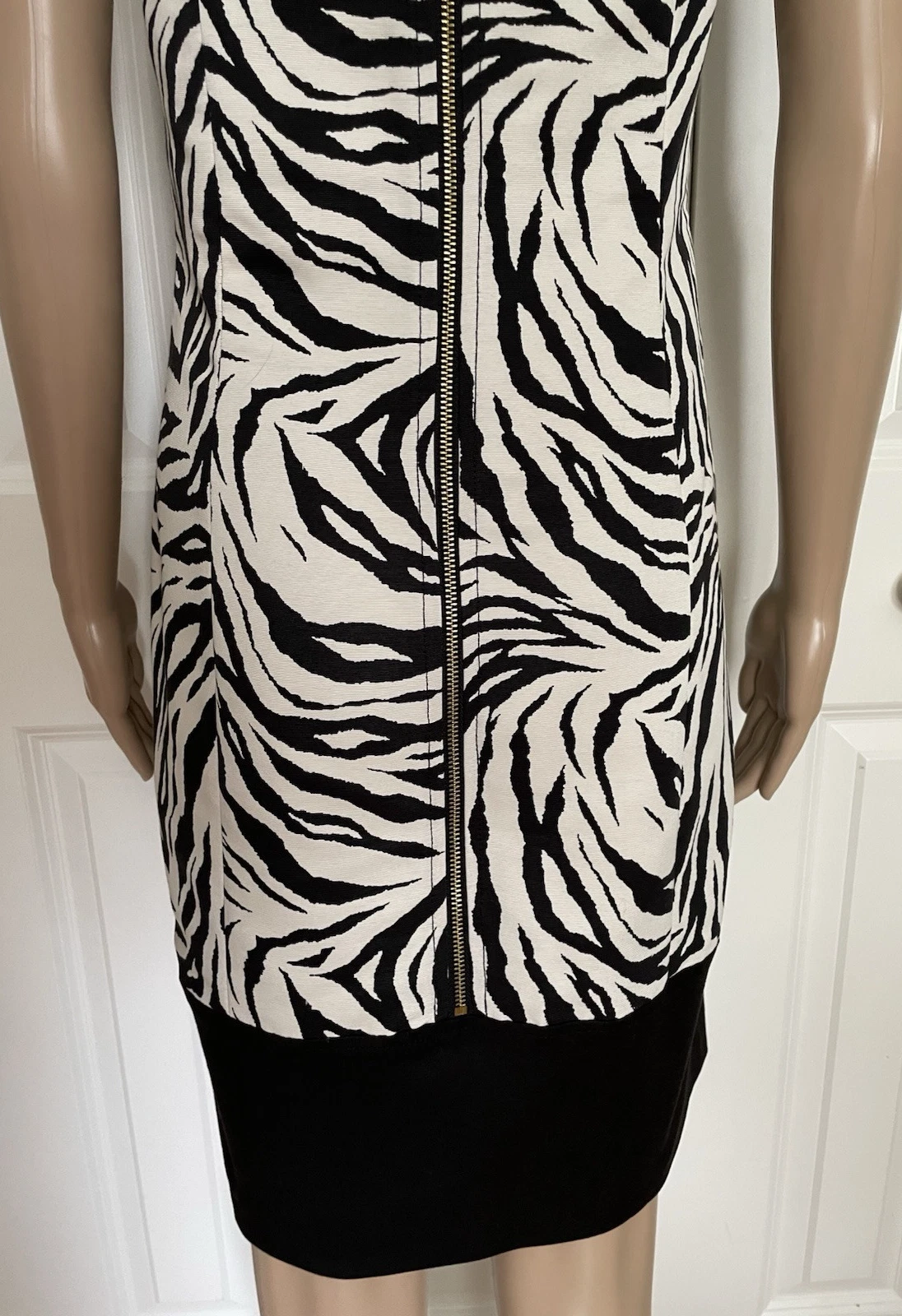 OFF WHITE Abito smanicato M 10 bianco e nero zebrato stampa animalier grande foderato con cerniera