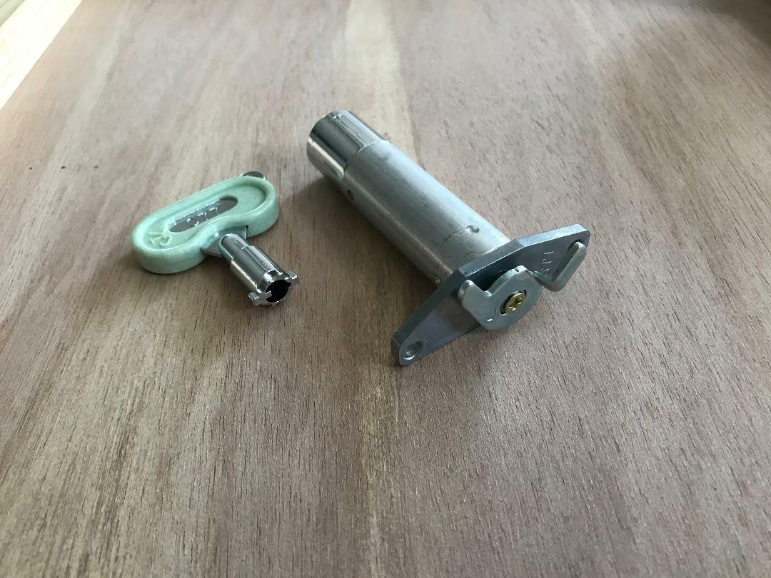 Machine Door Lock Key OEM PACHISLO Slot Machine Door Lock / Key 2.75