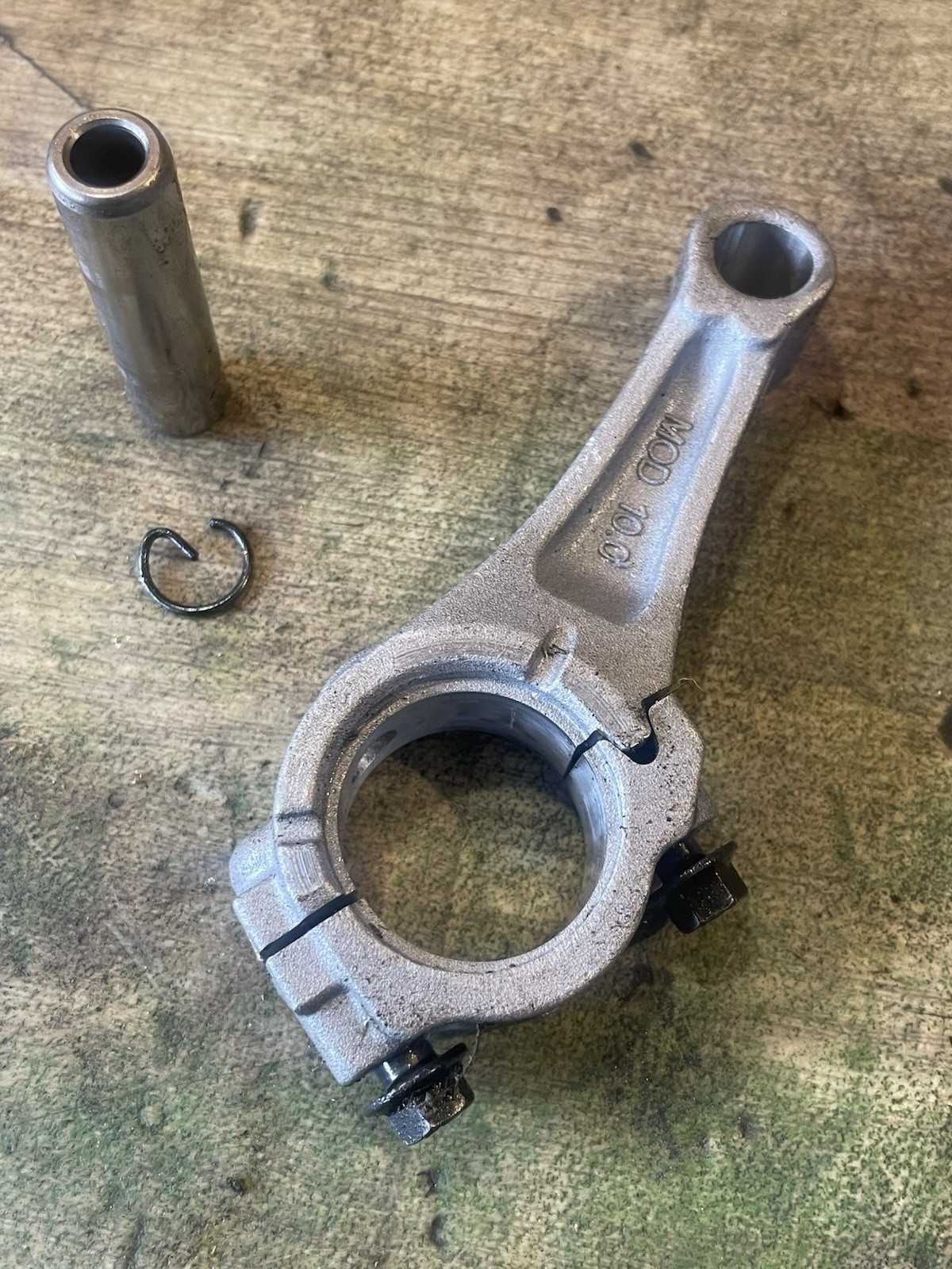 Con Rod - Briggs & Stratton 750EX Series Engine (202)