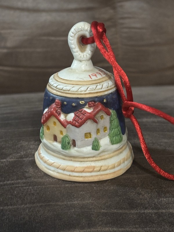 Vintage Christmas Bell Holiday Xmas Town 