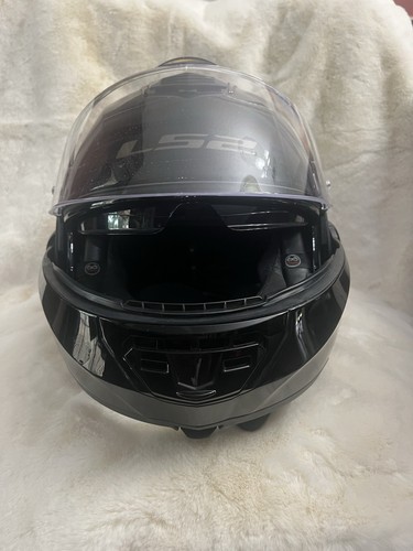 LS2 Valiant Helmet - Picture 2 of 8