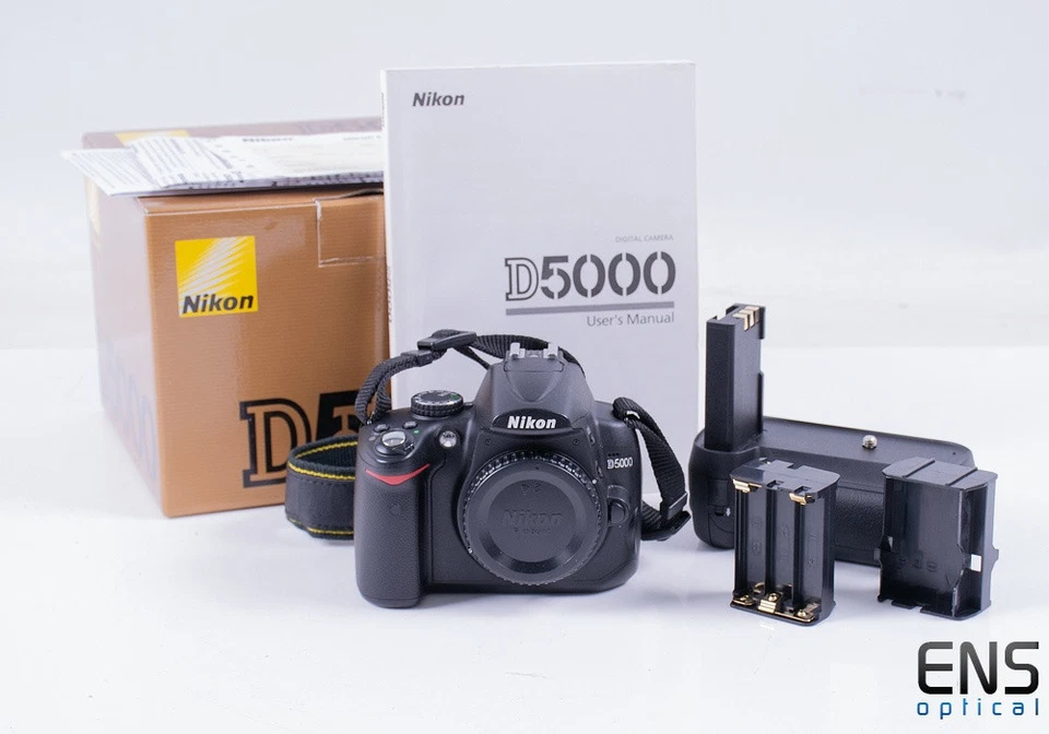 Nikon D5000, photo 1 of 3