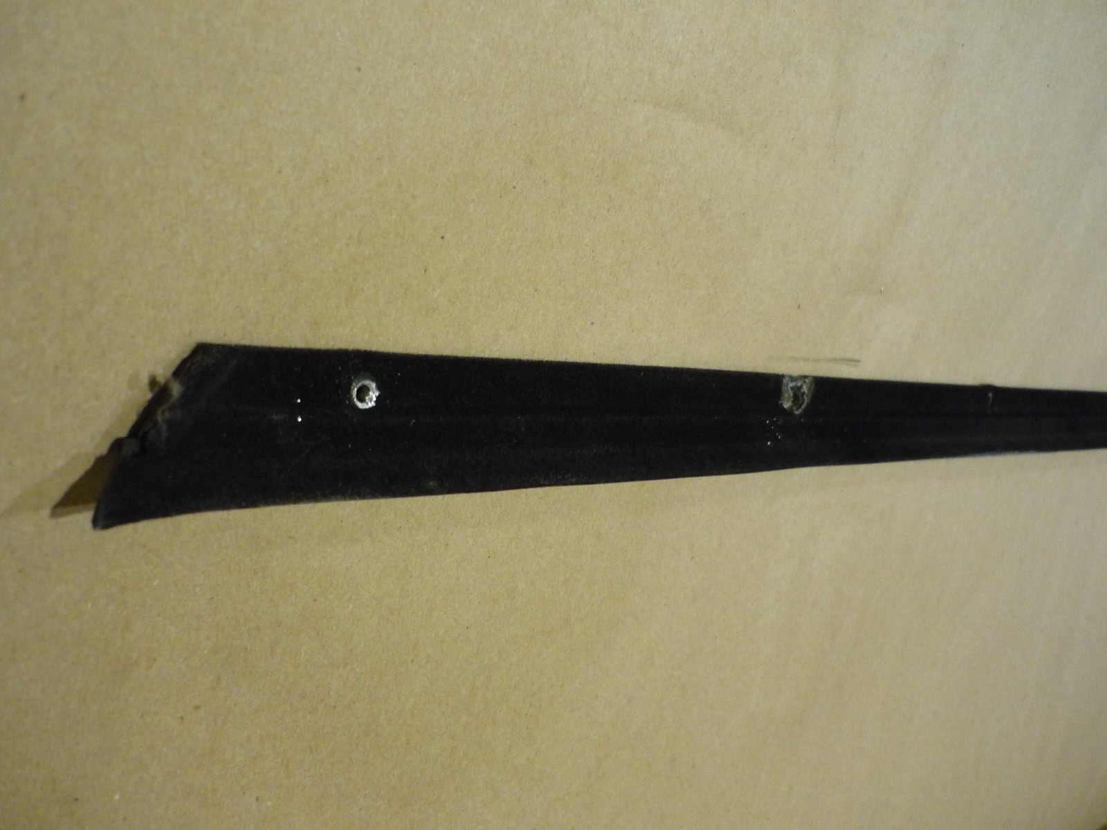 Ferrari  208,308 - RH  Door Weatherstrip GTS  - P/N 60433703
