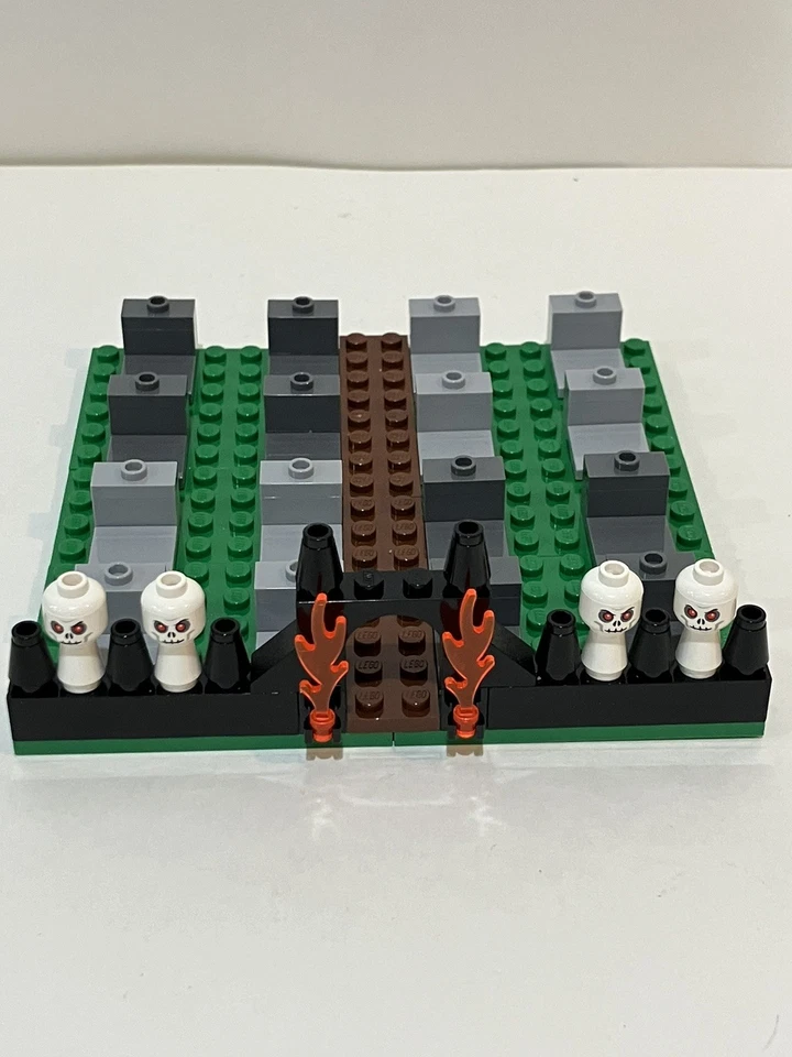 LEGO Games: Monster 4 (3837) 100% Complete with Instructions and Original Box - Image 2 of 4