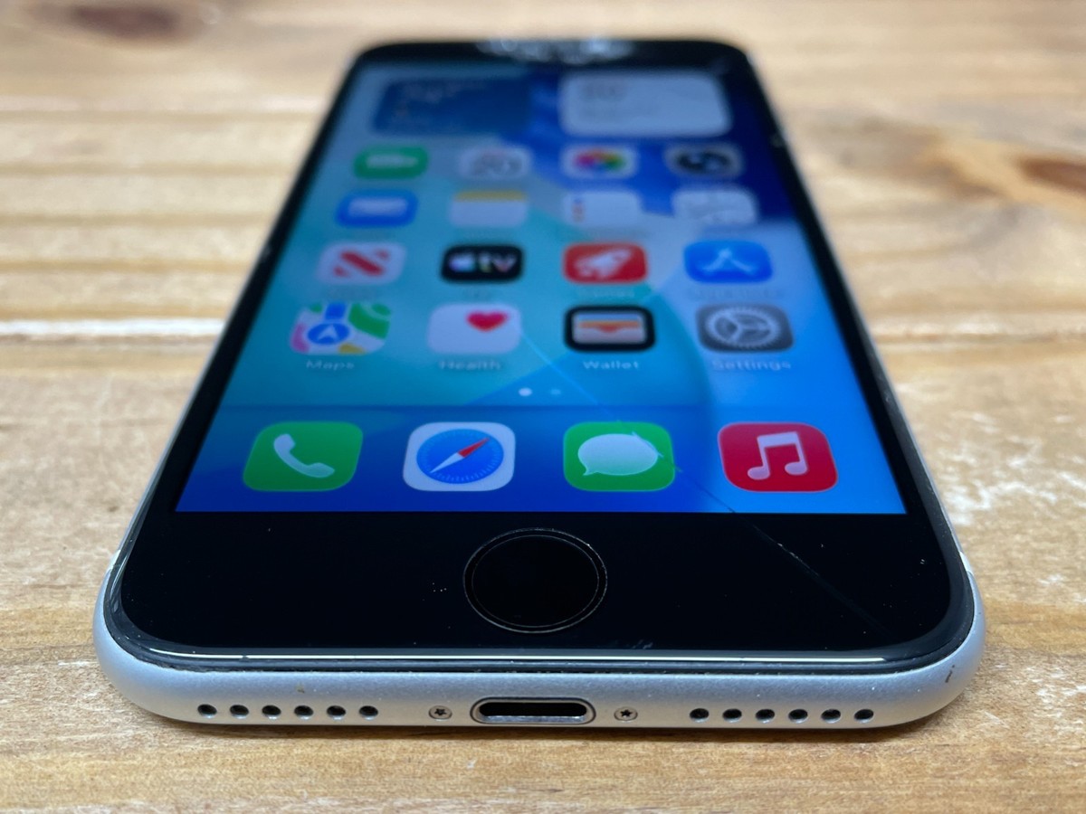 Apple iPhone SE 2nd Gen. - 64GB - White (Unlocked) A2275 - Works