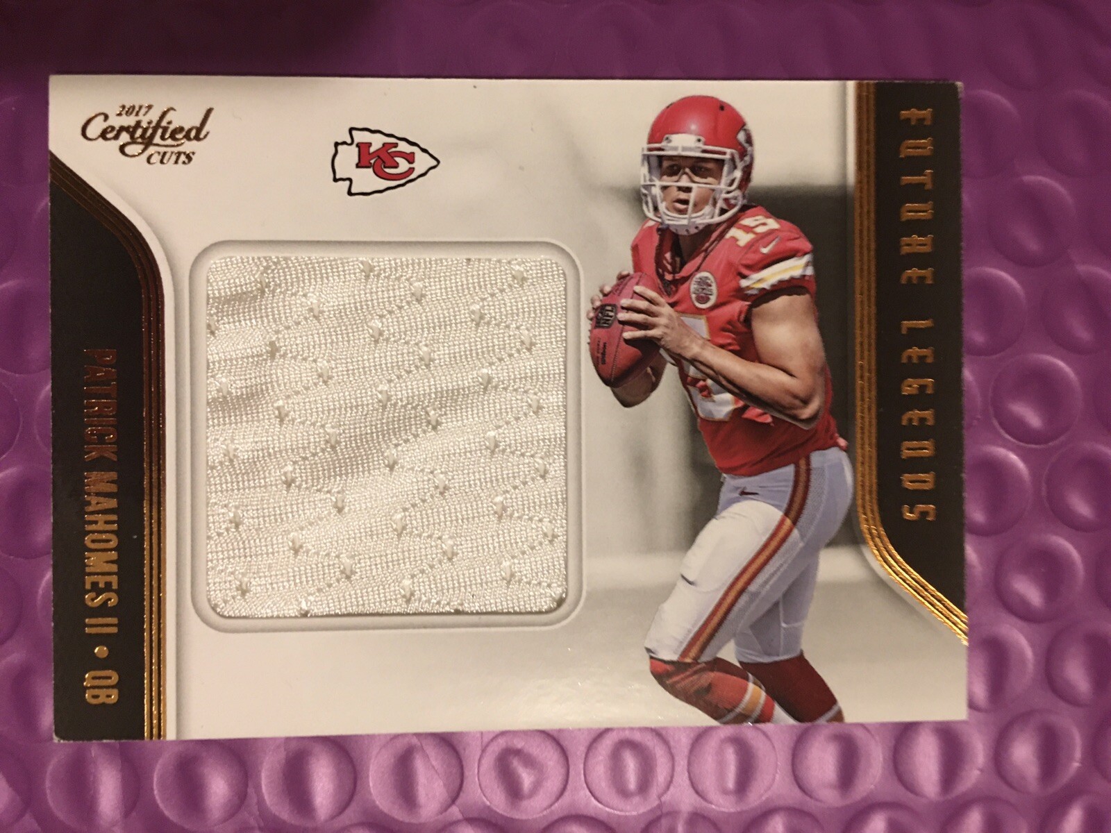 Patrick Mahomes 2017 Certified Cuts #17 Future Legends Player Worn Jersey RC