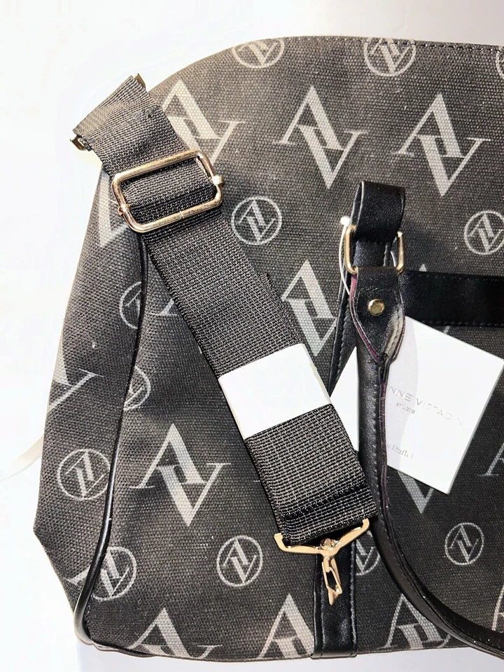 NUEVO Bolso de Mano Adrienne Vittadini Grande de Lona Fin de Semana Firma Negro Foto 4 de 4