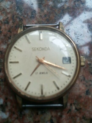 USSRWristwatch Seкondа, 17 stones, calendar.
