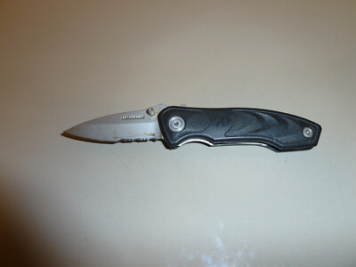 Leatherman C301 Pocket Knife with Clip Combo Blade Lock- Discontinued Knife