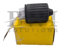 NEW Hubbell HBL6023 Seal-Tite Cover for 3-Wire 15 Amp Insulgrip Twist-Lock Plugs