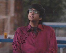NIK DODANI SIGNED AUTHENTIC 'ATYPICAL' 8X10 PHOTO C w/COA ACTOR MURPHY BROWN