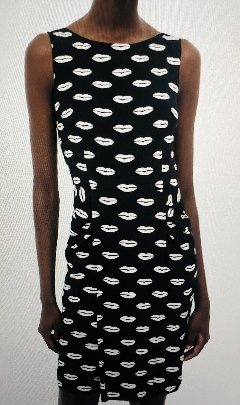 Abito Prada seta crepe nero con labbra bianche stampa grafica in 38IT