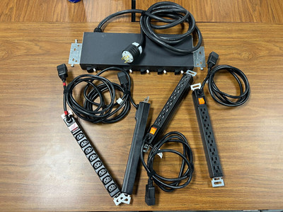 Compaq 24A Modular PDU Control Unit With 4x PDU Extension Bars
