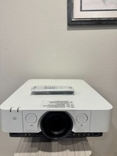 Sony VPL-FH30 3LCD Projector  Remote RM-PJ19   Full HD 1080p HDMI Tested
