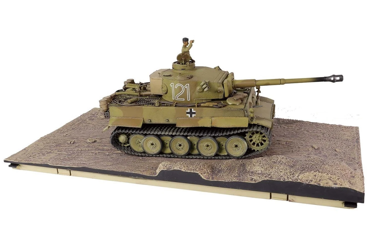Forces of Valor Multi-Color 1:32 Scale Diecast Tanks & Military