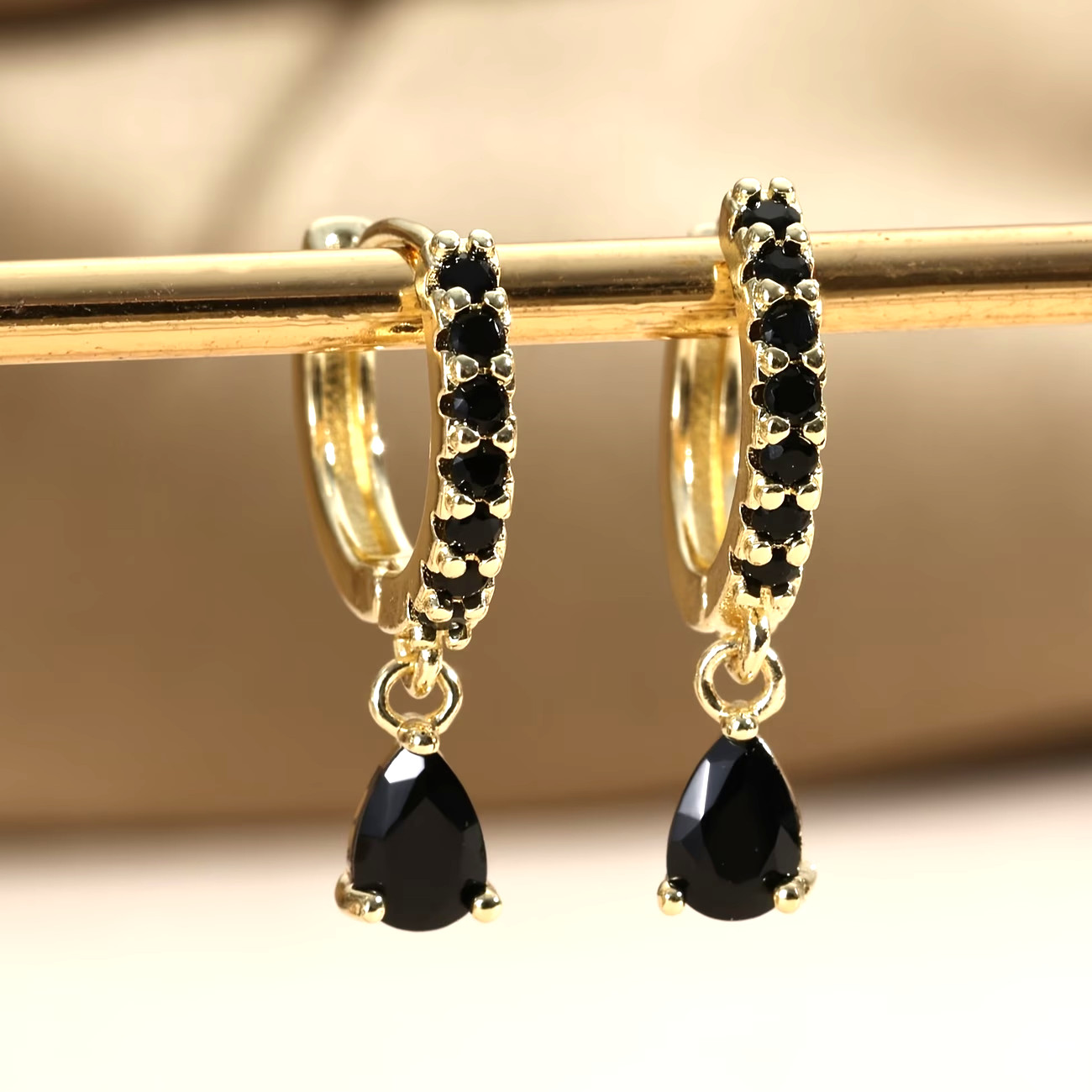 Fashion Shiny Rhinestone Water Drop Dangle Earrings Women Gift New Black
