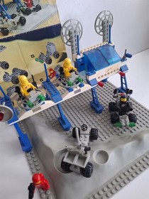 LEGO Space Vintage 6930 Set Complete + OBA Space Station Space Supply Station Excellent