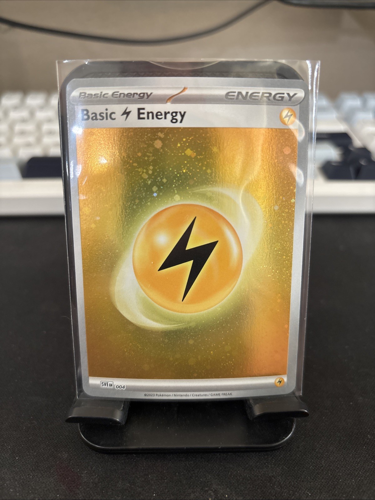 004 Basic Lightning Energy - SV Scarlet & Violet 151 Cosmos Holo NM Pokemon