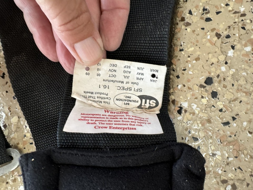 Crow 5Point Harness System Black Racing Harness Expired NON SMOKER