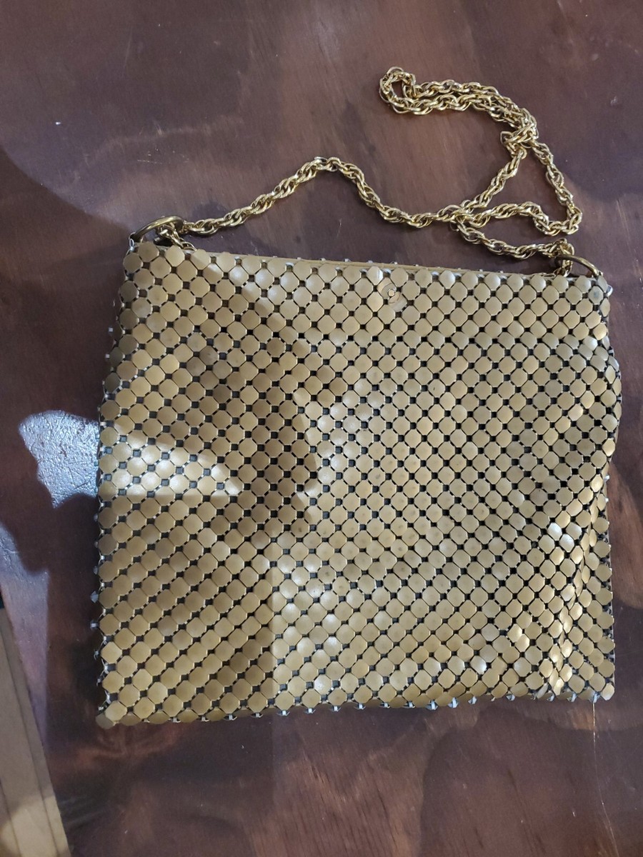 Whiting & Davis ゴールド バッグ Whiting & Davis Gold Tone Chain Mail Crossbody Bag – Vintage